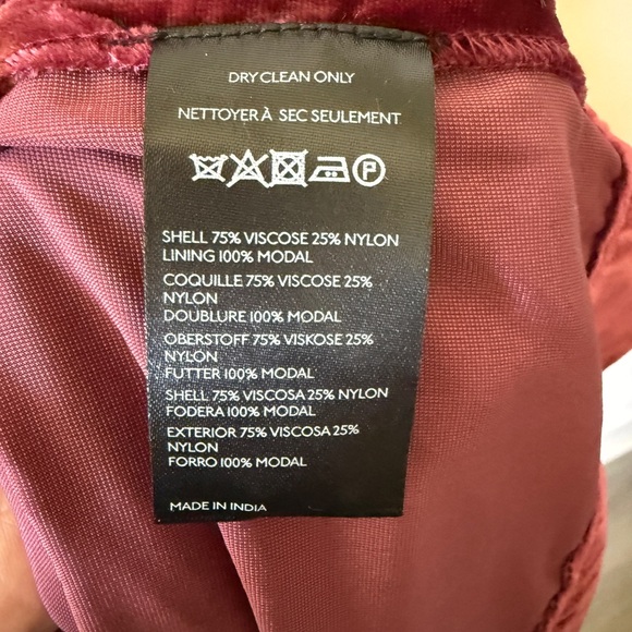 Anthropologie Velvet Midi Dress in dark pink - Picture 5 of 5